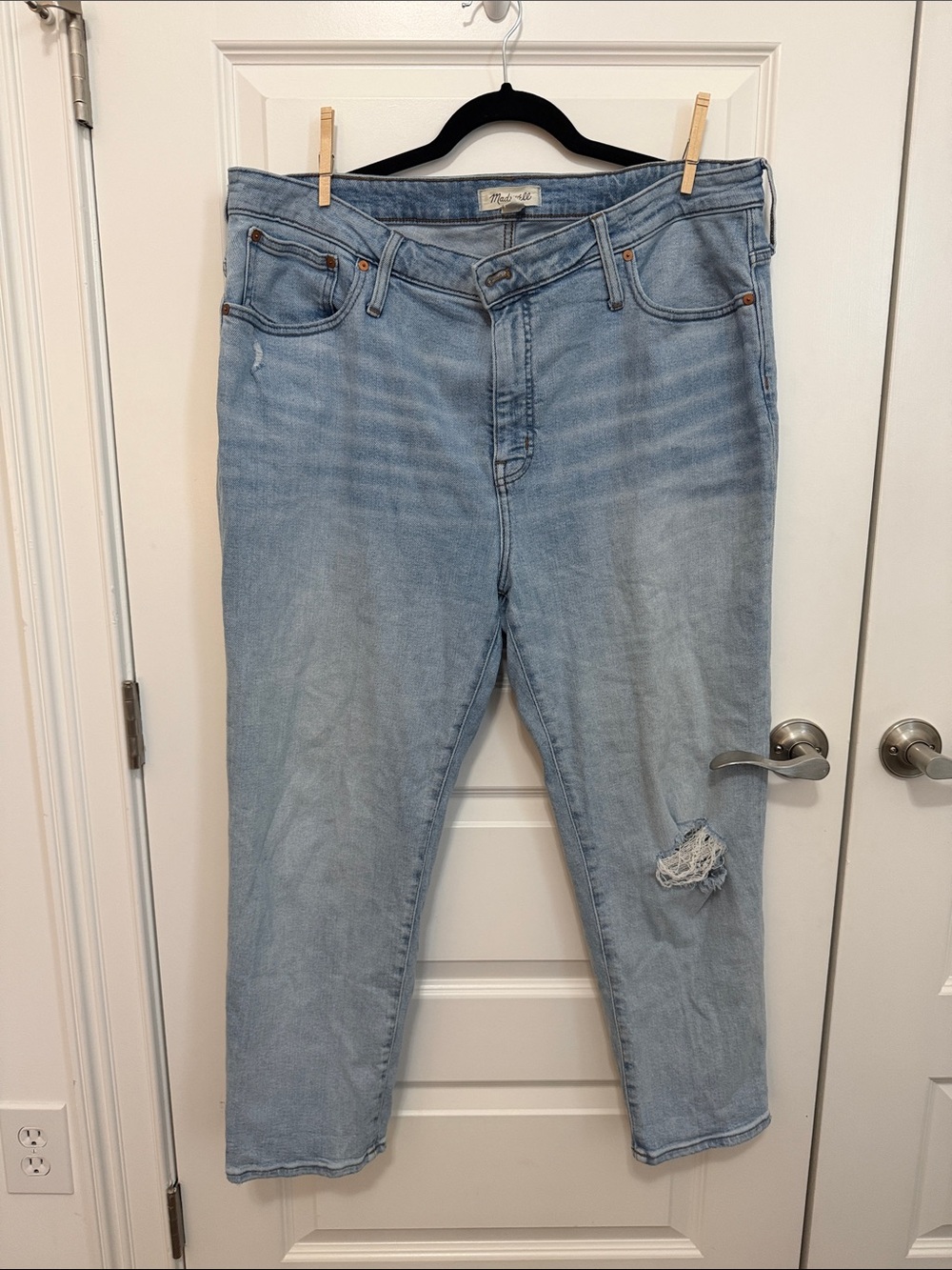 Madewell Women's Plus Size Light Blue Mid-Rise Classic Straight Jeans